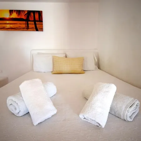 Sonia * Mykonos Town