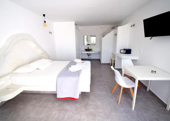 Sonia * Mykonos Town