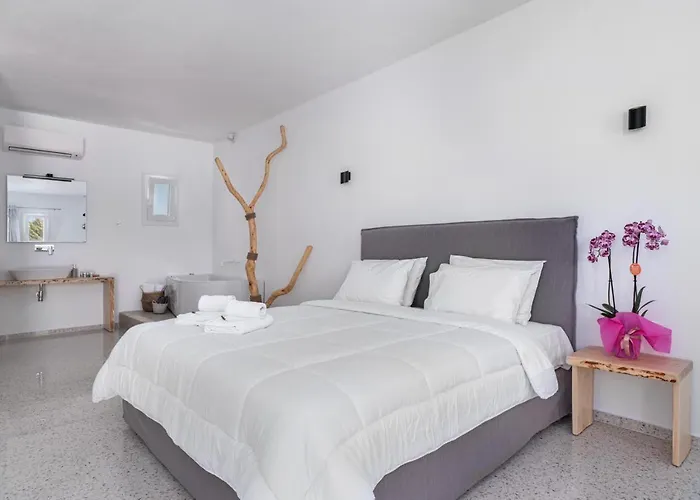 Sonia * Mykonos Town